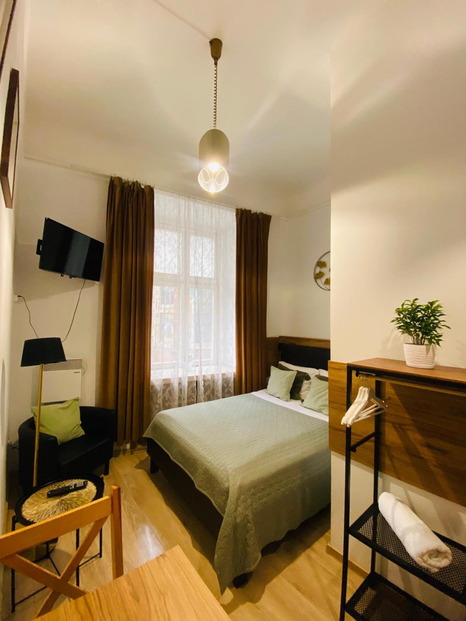 Krakow Apartments & Rooms Kültér fotó
