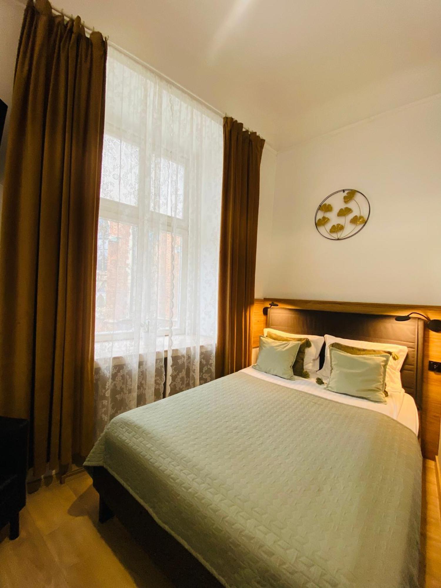 Krakow Apartments & Rooms Kültér fotó