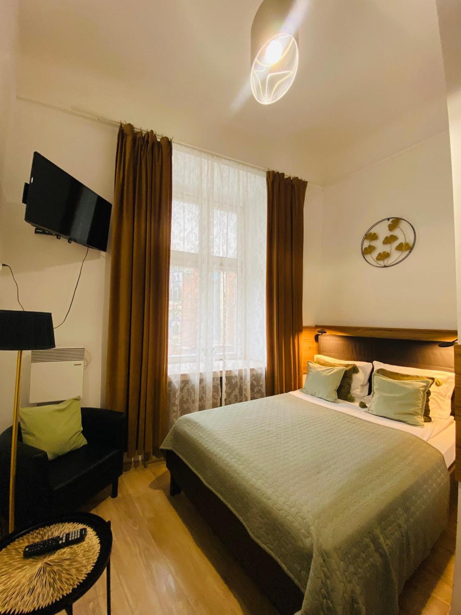 Krakow Apartments & Rooms Kültér fotó