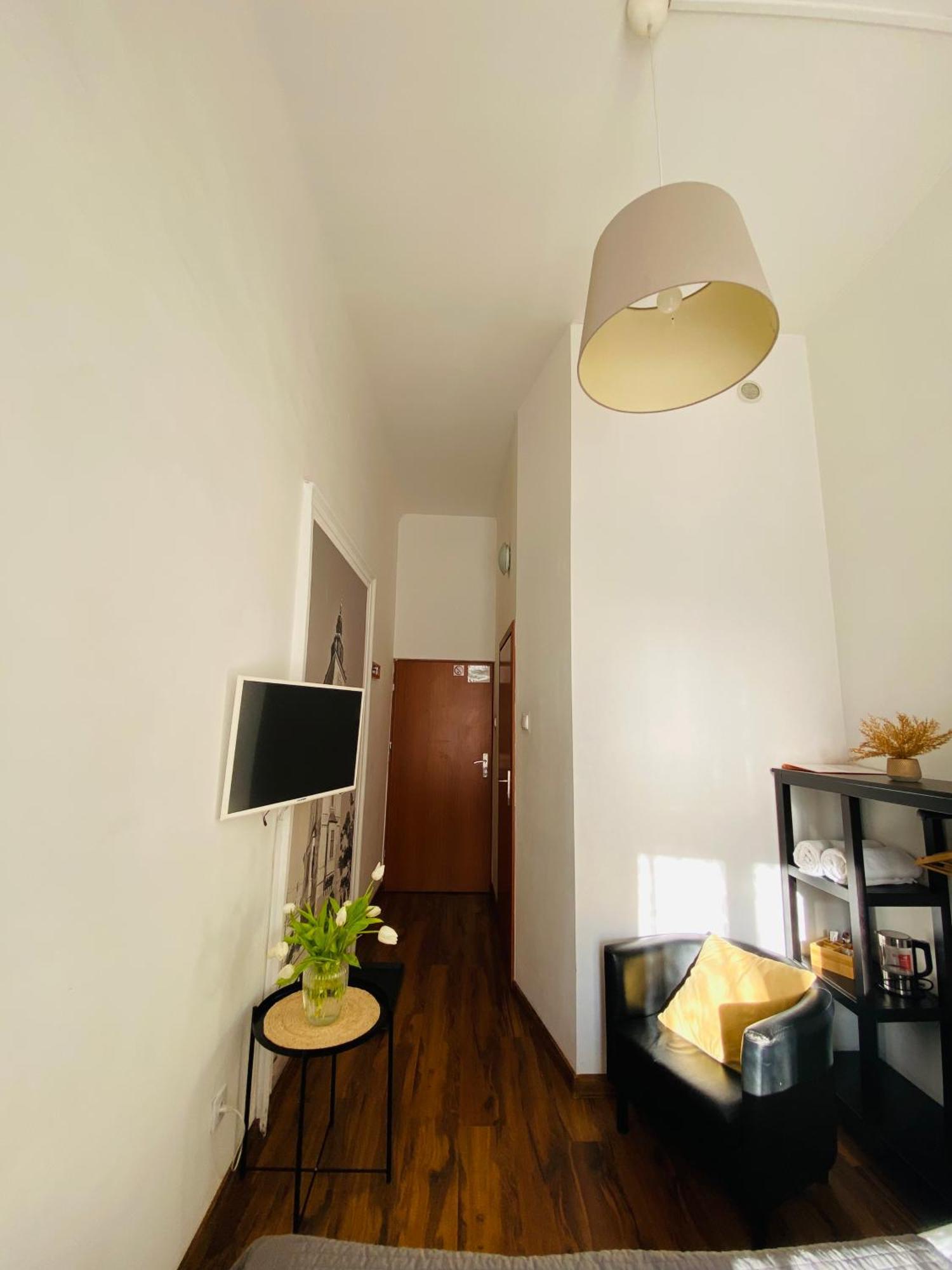 Krakow Apartments & Rooms Kültér fotó